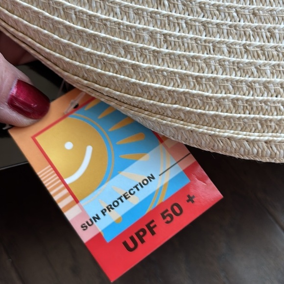 Milani Heather UPF 50+ Floppy Sun Hat,4.5”wide brim,chin strap,adjustable band - Picture 10 of 11